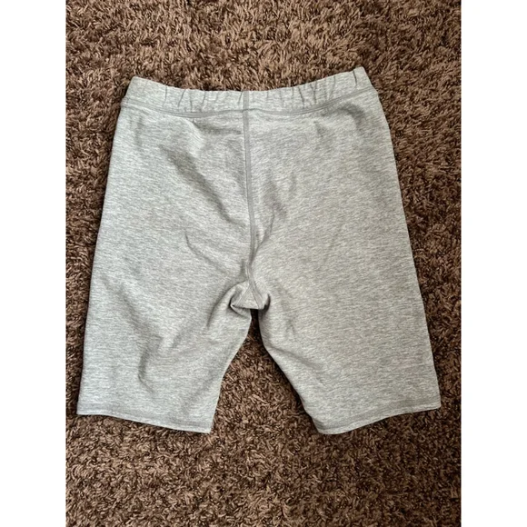 Women's Alo Yoga Biker Shorts Size S Gray - Picture 4 of 5